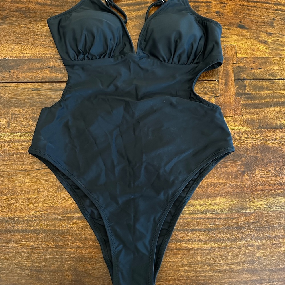 Women's Cutout Back Crisscross One Piece Swimsuit - Cupshe